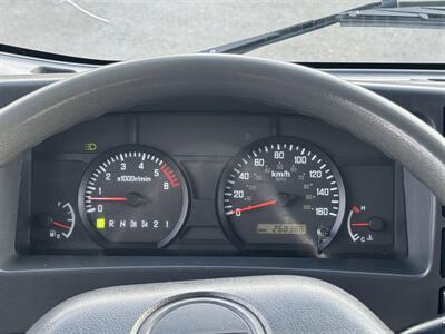 2012 Isuzu NPR - Photo 10 - Langley, BC V3A 4H1