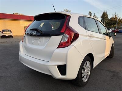 2016 Honda Fit LX   - Photo 2 - Langley, BC V3A 4H1