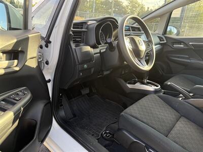 2016 Honda Fit LX   - Photo 20 - Langley, BC V3A 4H1