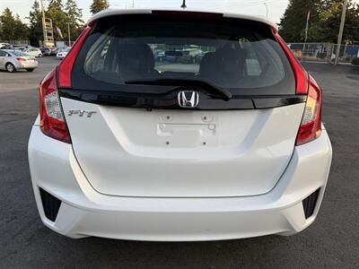 2016 Honda Fit LX   - Photo 4 - Langley, BC V3A 4H1