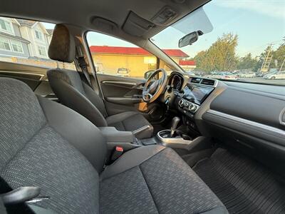 2016 Honda Fit LX   - Photo 6 - Langley, BC V3A 4H1