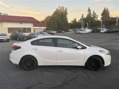 2017 Kia Forte LX   - Photo 11 - Langley, BC V3A 4H1