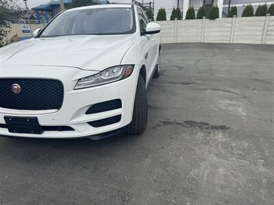 2017 Jaguar F-PACE 35t Prestige   - Photo 4 - Langley, BC V3A 4H1