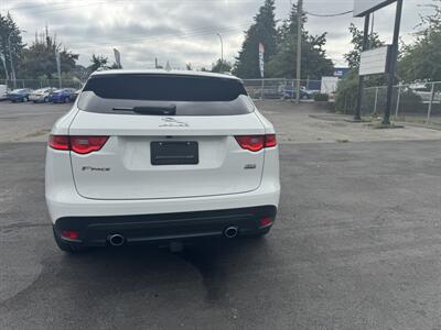 2017 Jaguar F-PACE 35t Prestige   - Photo 5 - Langley, BC V3A 4H1