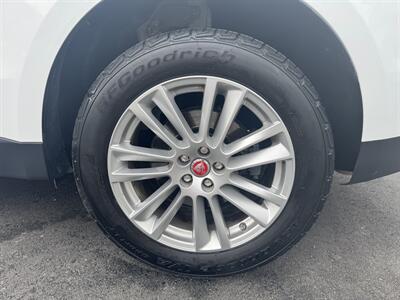 2017 Jaguar F-PACE 35t Prestige   - Photo 26 - Langley, BC V3A 4H1
