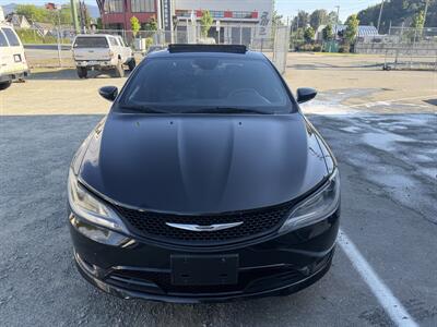 2016 Chrysler 200 S - Photo 2 - Langley, BC V3A 4H1