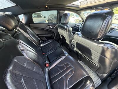 2016 Chrysler 200 S - Photo 19 - Langley, BC V3A 4H1
