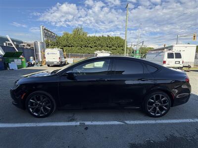 2016 Chrysler 200 S - Photo 6 - Langley, BC V3A 4H1