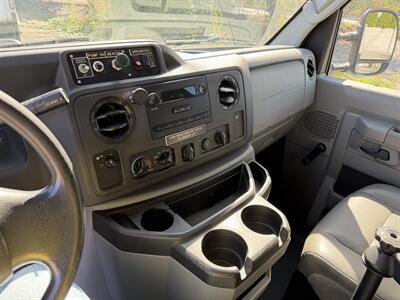 2014 Ford E-350 SD - Photo 16 - Langley, BC V3A 4H1