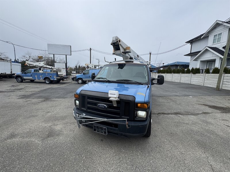 2008 Ford E-350 SD  