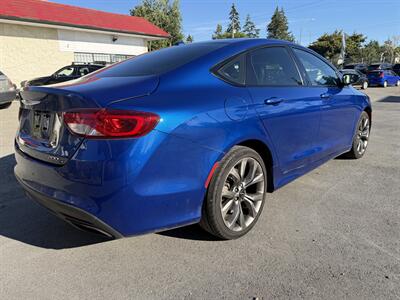 2016 Chrysler 200 S   - Photo 8 - Langley, BC V3A 4H1