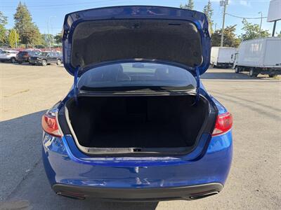 2016 Chrysler 200 S   - Photo 9 - Langley, BC V3A 4H1