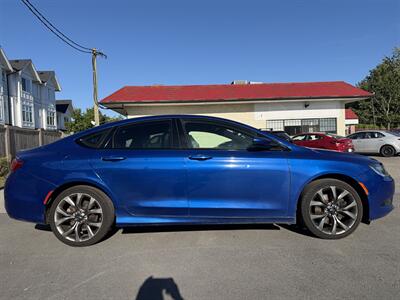 2016 Chrysler 200 S   - Photo 3 - Langley, BC V3A 4H1