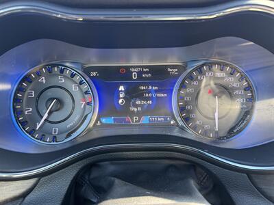 2016 Chrysler 200 S   - Photo 23 - Langley, BC V3A 4H1