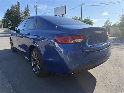 2016 Chrysler 200 S   - Photo 5 - Langley, BC V3A 4H1