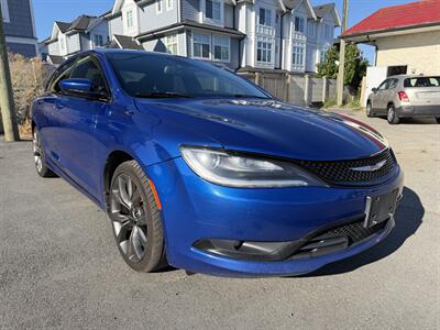 2016 Chrysler 200 S   - Photo 2 - Langley, BC V3A 4H1