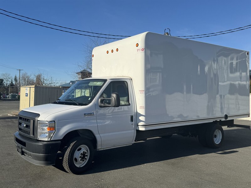 2023 Ford E-450 SD  