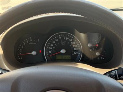 2006 Kia Sedona LX   - Photo 13 - Langley, BC V3A 4H1