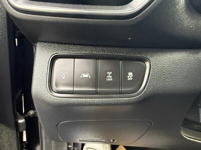 2020 Hyundai SANTA FE SE - Photo 15 - Langley, BC V3A 4H1