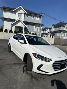 2018 Hyundai ELANTRA Limited   - Photo 1 - Langley, BC V3A 4H1