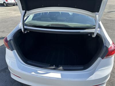 2018 Hyundai ELANTRA Limited   - Photo 15 - Langley, BC V3A 4H1