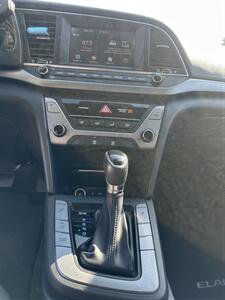 2018 Hyundai ELANTRA Limited   - Photo 13 - Langley, BC V3A 4H1
