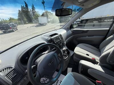 2014 Kia Sedona LX   - Photo 12 - Langley, BC V3A 4H1