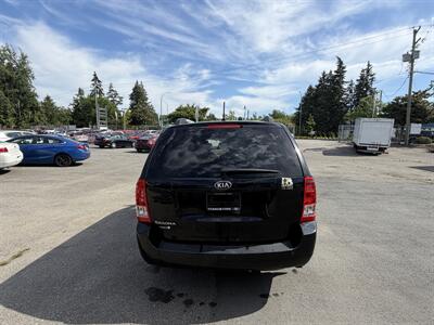 2014 Kia Sedona LX   - Photo 4 - Langley, BC V3A 4H1