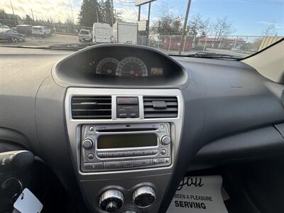 2008 Toyota Yaris - Photo 10 - Langley, BC V3A 4H1