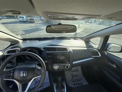 2016 Honda Fit LX   - Photo 11 - Langley, BC V3A 4H1