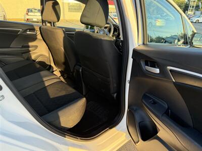 2017 Honda Fit LX   - Photo 24 - Langley, BC V3A 4H1