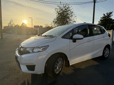 2017 Honda Fit LX   - Photo 2 - Langley, BC V3A 4H1