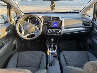 2017 Honda Fit LX   - Photo 29 - Langley, BC V3A 4H1