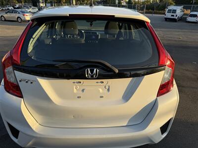 2017 Honda Fit LX   - Photo 22 - Langley, BC V3A 4H1