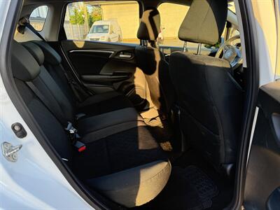 2017 Honda Fit LX   - Photo 27 - Langley, BC V3A 4H1
