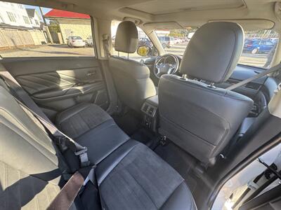2019 Mitsubishi Outlander PHEV SEL   - Photo 14 - Langley, BC V3A 4H1