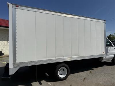 2017 Ford E-450 SD   - Photo 5 - Langley, BC V3A 4H1