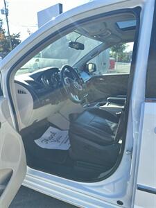 2015 Dodge Grand Caravan Crew   - Photo 8 - Langley, BC V3A 4H1