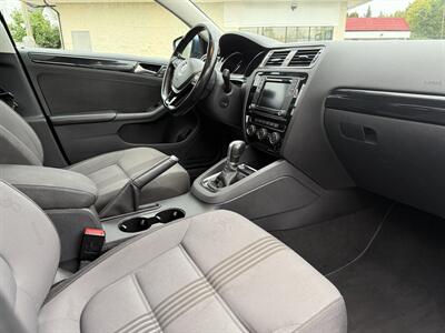 2017 Volkswagen Jetta 1.4T Wolfsburg Edition   - Photo 14 - Langley, BC V3A 4H1