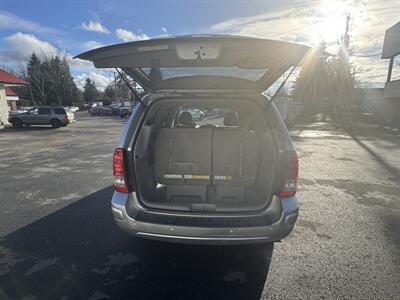 2007 Hyundai Entourage GLS   - Photo 8 - Langley, BC V3A 4H1