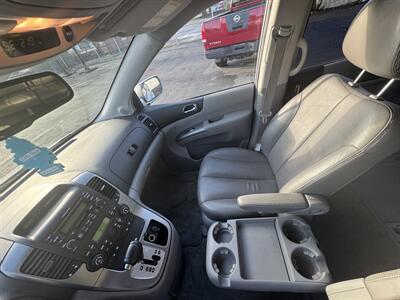 2007 Hyundai Entourage GLS   - Photo 14 - Langley, BC V3A 4H1