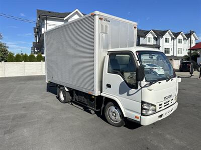 2004 Isuzu Elf Truck   - Photo 1 - Langley, BC V3A 4H1