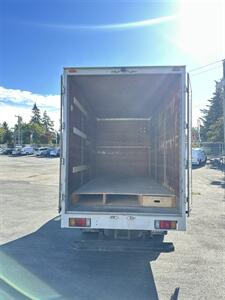 2004 Isuzu Elf Truck   - Photo 8 - Langley, BC V3A 4H1