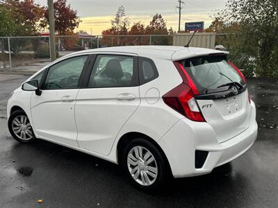 2016 Honda Fit LX   - Photo 10 - Langley, BC V3A 4H1