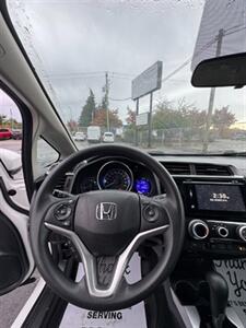 2016 Honda Fit LX   - Photo 4 - Langley, BC V3A 4H1