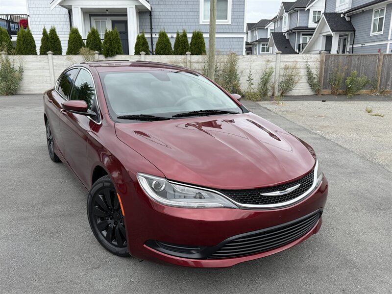 2015 Chrysler 200 LX   - Photo 1 - Langley, BC V3A 4H1