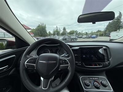 2015 Chrysler 200 LX   - Photo 16 - Langley, BC V3A 4H1