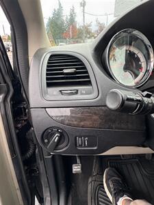 2016 Dodge Grand Caravan American Value Package   - Photo 6 - Langley, BC V3A 4H1