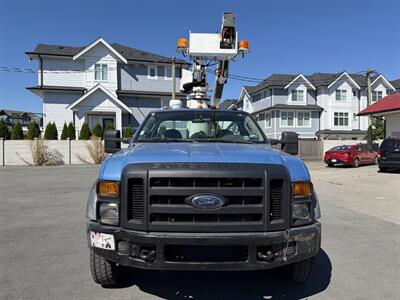 2010 Ford F-550 - Photo 2 - Langley, BC V3A 4H1