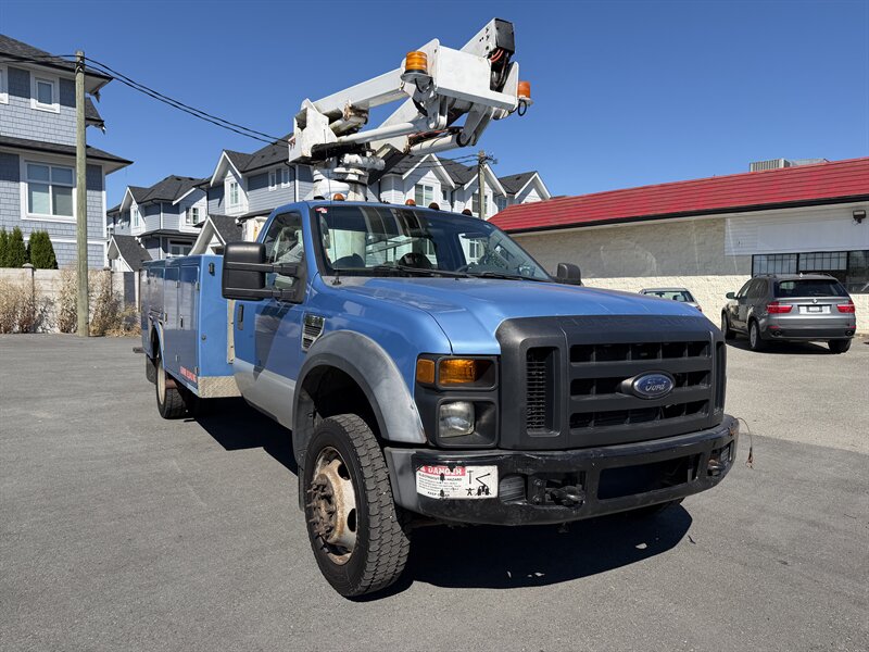 2010 Ford F-550   - Photo 1 - Langley, BC V3A 4H1